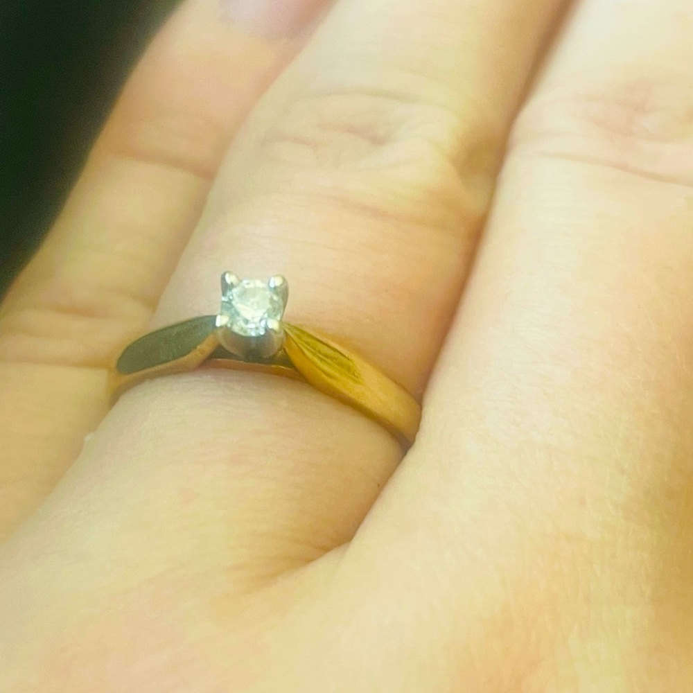 Diamond 💍 ring with genuine diamond 14k size 6 1/2
